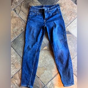 Gap Curvy True Skinny